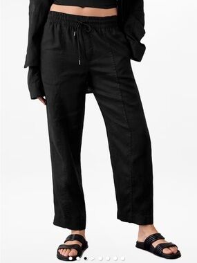 Athleta Retreat Linen High-Rise Ankle Pant